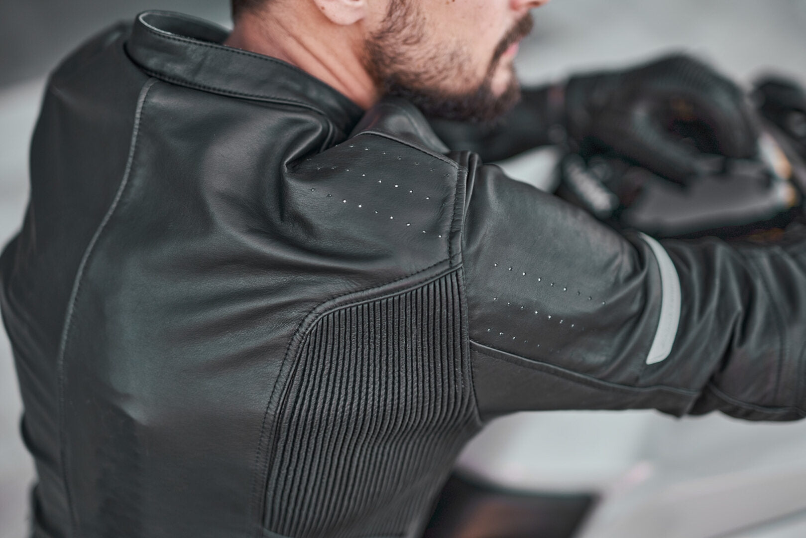 SHIMA HUNTER 2.0 JACKET BLK - SECURTEX MOTOR S.L (t/a MaximoMoto)