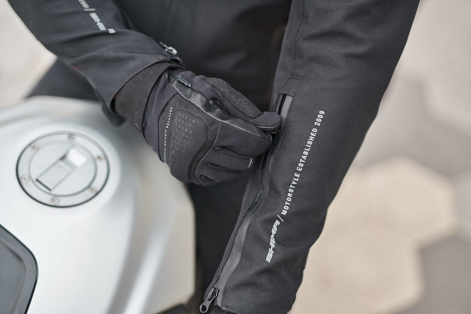 SHIMA AIR 2.0 MEN GUANTES BLK - SECURTEX MOTOR S.L (t/a MaximoMoto)