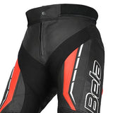 BELA ROCKET PANTALÓN MOTO PIEL HOMBRE NEGRO ROJO