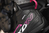 IXON RANKER WP MUJER LIGERAS BOTAS NEGRO BLANCO FUCSIA