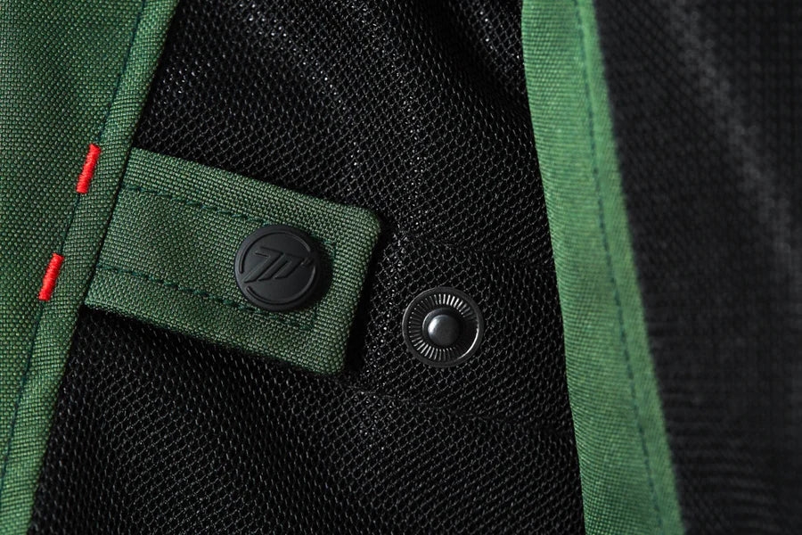 SEVENTY SD-JT66 CHAQUETA DE MOTO SAHARA PARA HOMBRE SAHARA VERDE EJÉRCITO/ROJO - SECURTEX MOTOR S.L (t/a MaximoMoto)