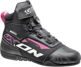 IXON RANKER WP MUJER LIGERAS BOTAS NEGRO BLANCO FUCSIA