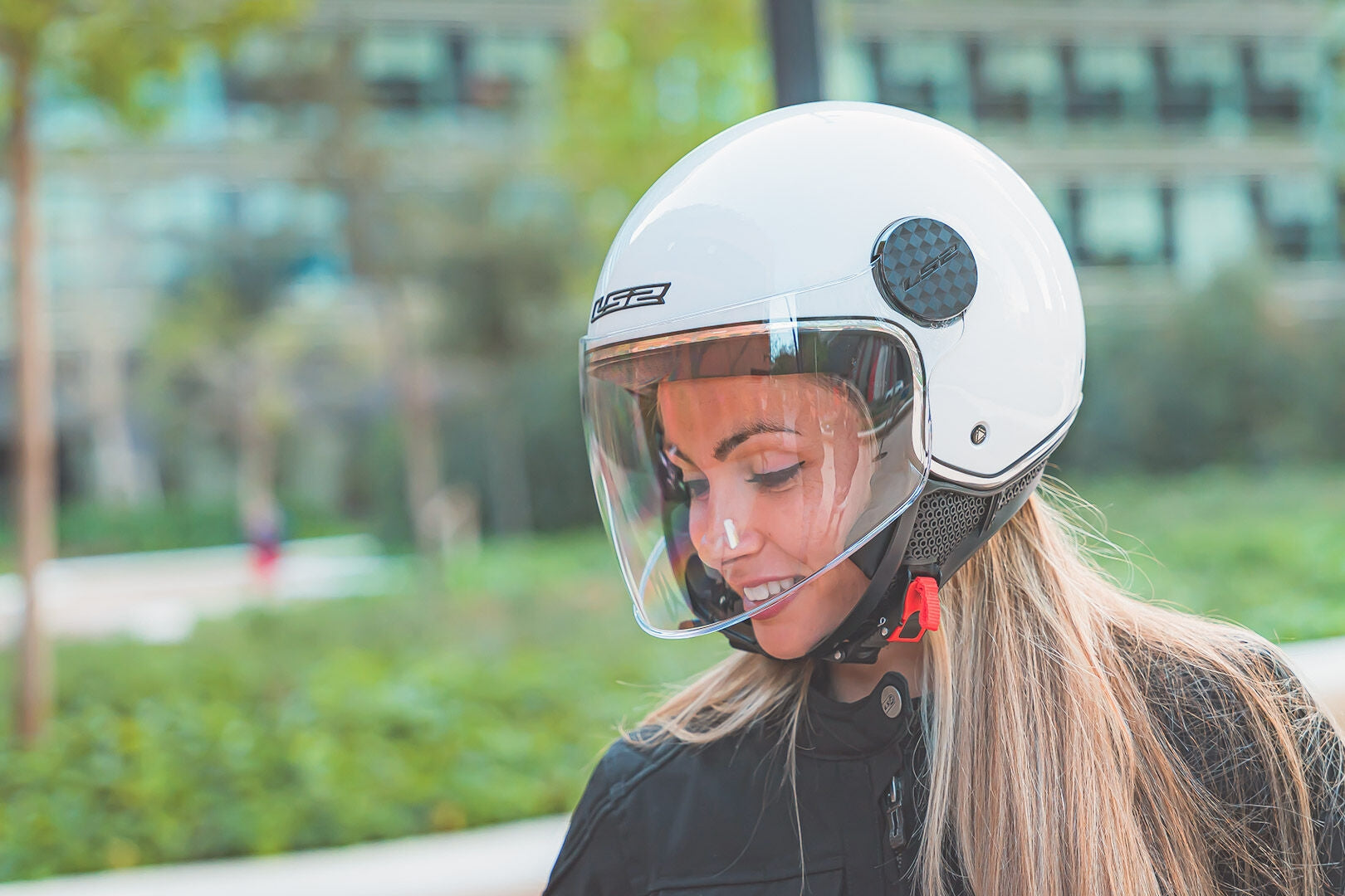 LS2 OF558 SPHERE LUX WHITE - SECURTEX MOTOR S.L (t/a MaximoMoto)