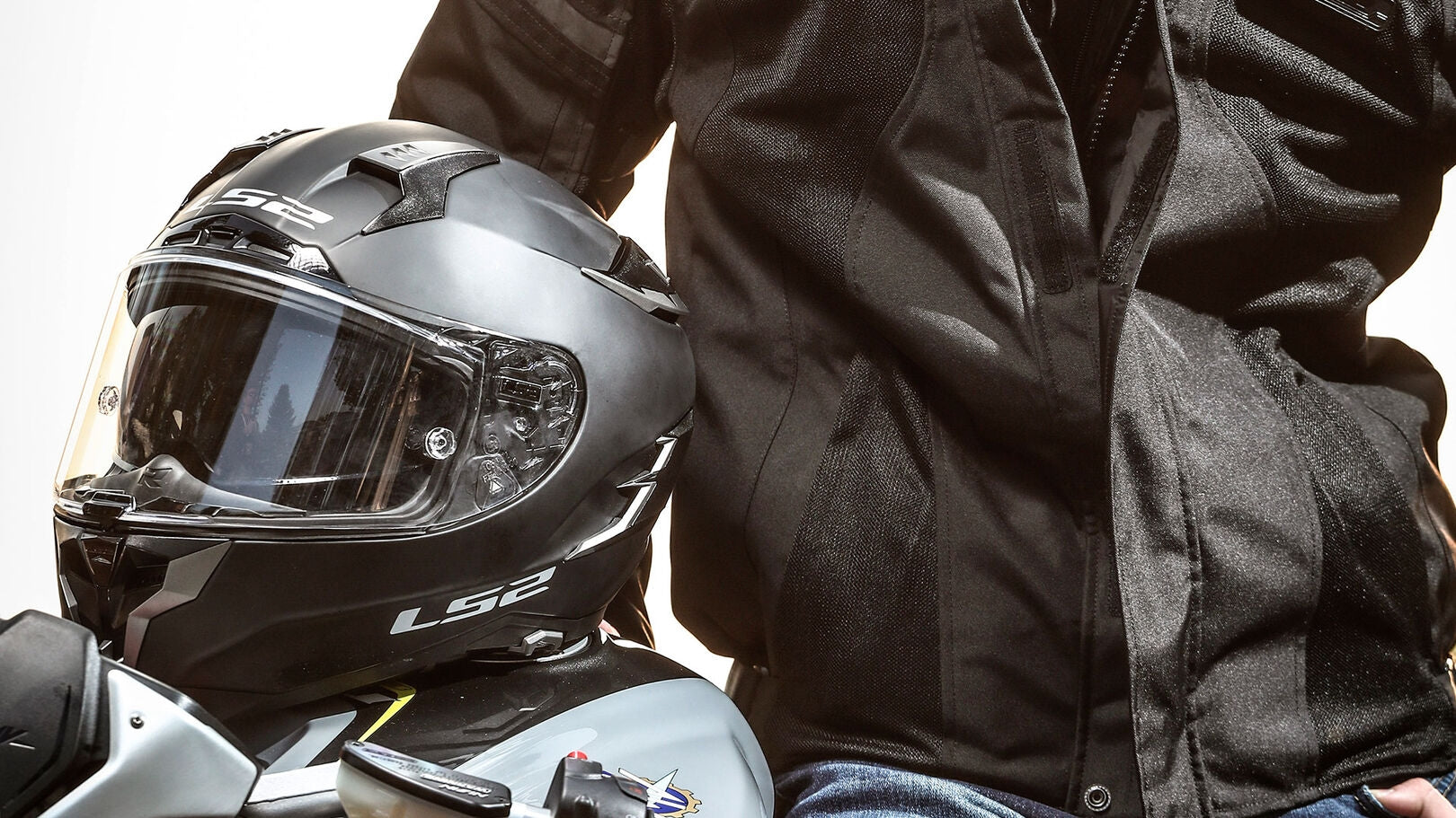 LS2 FF327 CHALLENGER SOLID MATT BLACK - SECURTEX MOTOR S.L (t/a MaximoMoto)