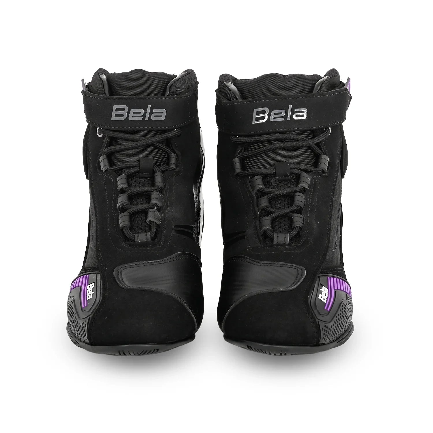 Motorista usando botas urbanas BELA Kiva negro morado