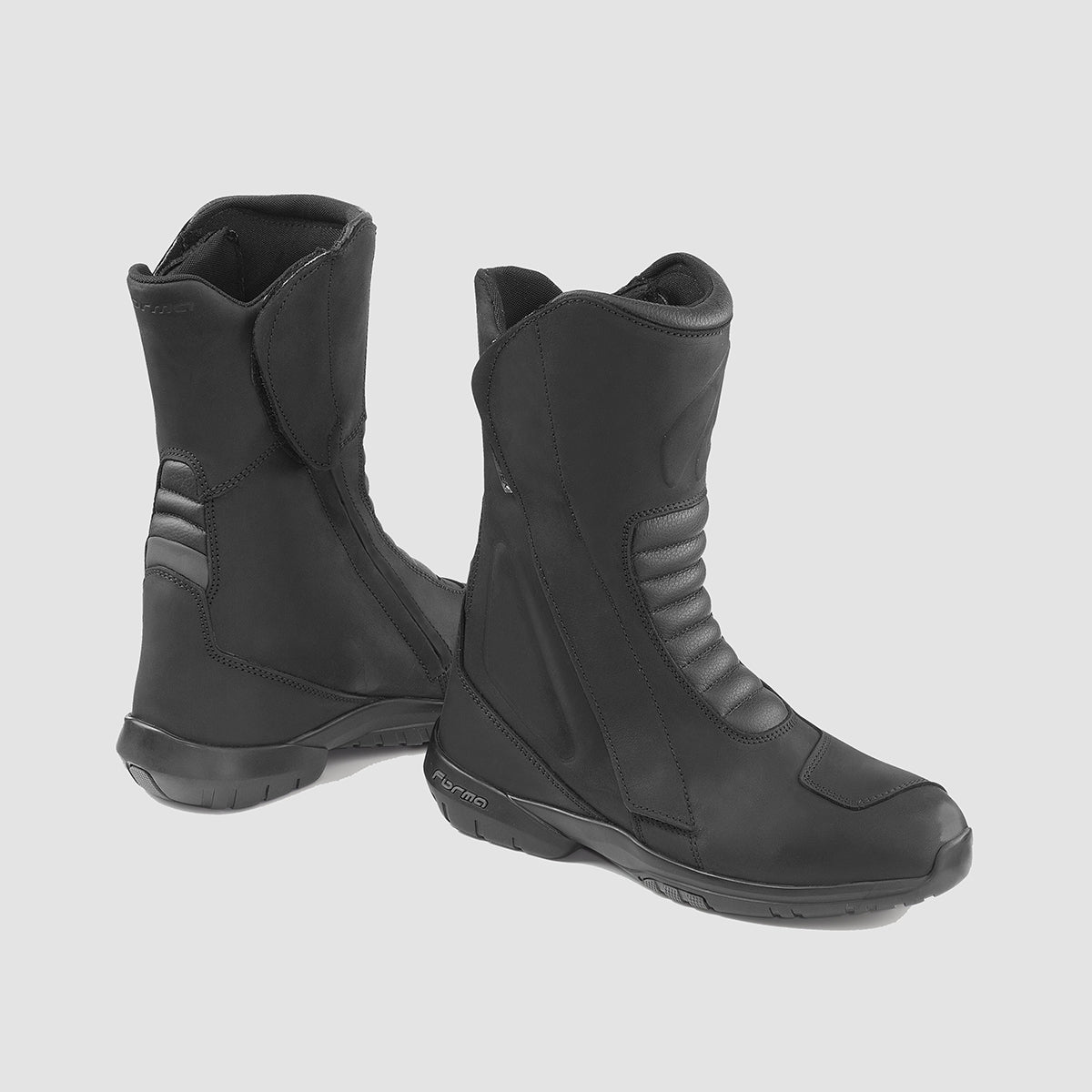FORMA- BOTAS FRONTIER DRY BLACK